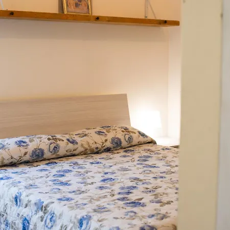 Dama マリーナ・ディ・カンポ